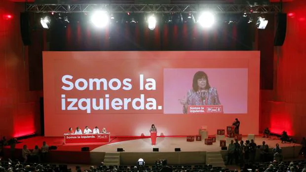 Cristina Narbona, en el Congreso del PSOE