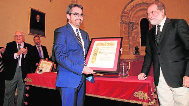 García Calero recoge el premio Marqués de Lozoya en Segovia