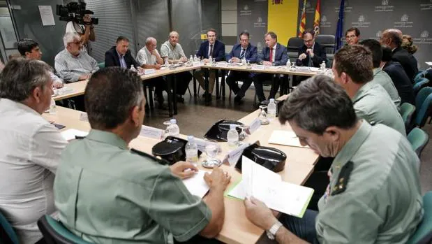Responsables de seguridad, en la reunión con el director de la DGT y el delegado del Gobierno en la Comunidad Valenciana, este lunes
