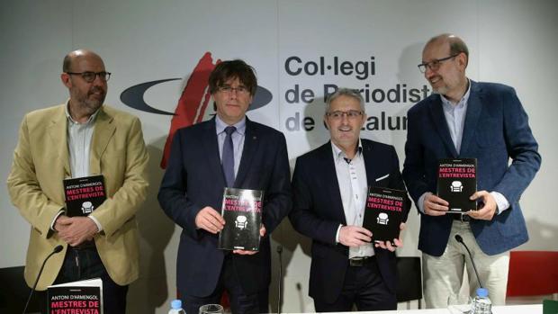 Societat Civil y el grupo de periodistas Pi i Margall denuncian «chantaje» de la Generalitat a los medios