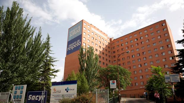 La mujer fue trasladada al Hospital Clínico Universitario de Valladolid por sus instalaciones