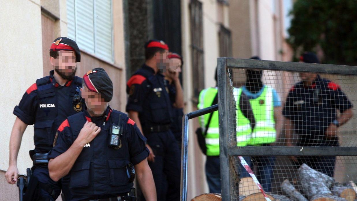 Detenidos doce menores de un centro de protección por mandar a la UCI a un joven