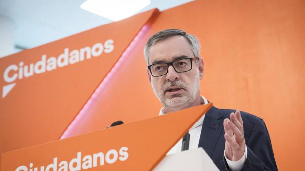 Ciudadanos deja en manos de Montoro la concreción de la bajada de impuestos