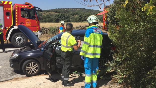 Mueren un hombre de 34 años y una chica de 16 en choque entre una moto y un turismo en Madrid