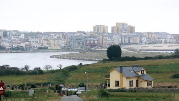 Panorámica del litoral de Foz(Lugo), una de las localidades de A Mariña que experimenta un mayor crecimiento
