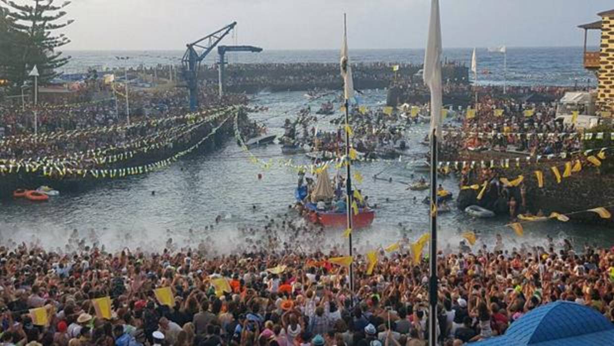 Vídeo: Procesión marítima del Carmen del Puerto de la Cruz en Tenerife