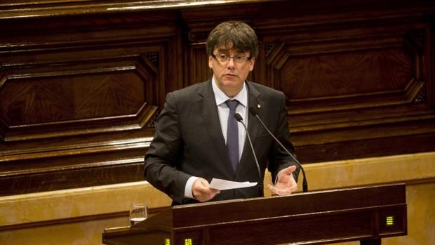 El presidente de la Generalitat, Carles Puigdemont, ayer en el Parlament de Cataluña