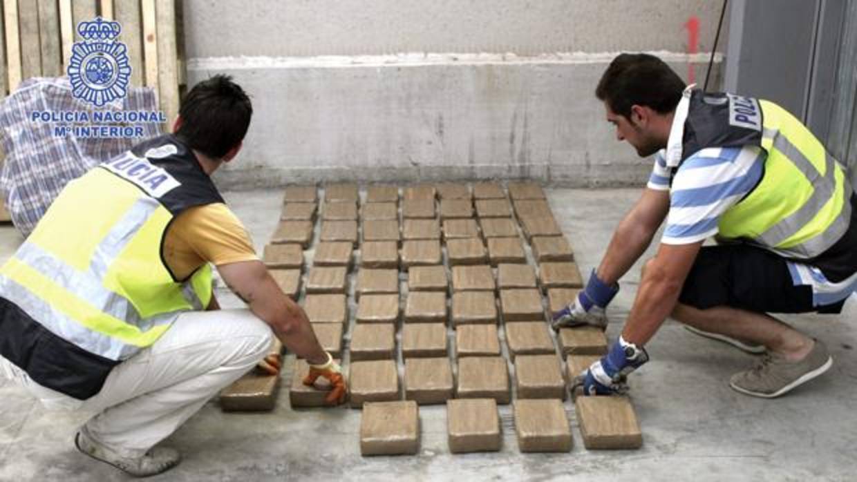 La organización de narcotraficantes desarticulada en Arousa distribuía cocaína en toda Galicia y Madrid