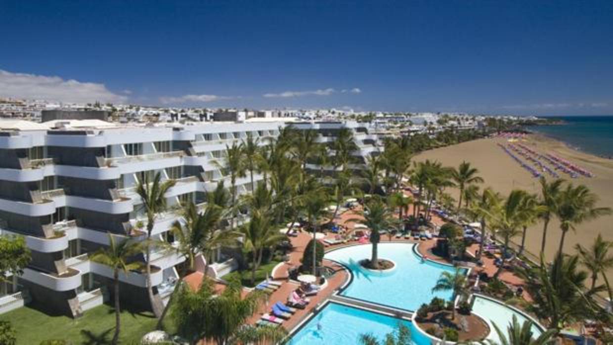 Hotel Fariones, Lanzarote, el hotel de Vicente Calderón en Canarias y primer gran establecimiento de la isla