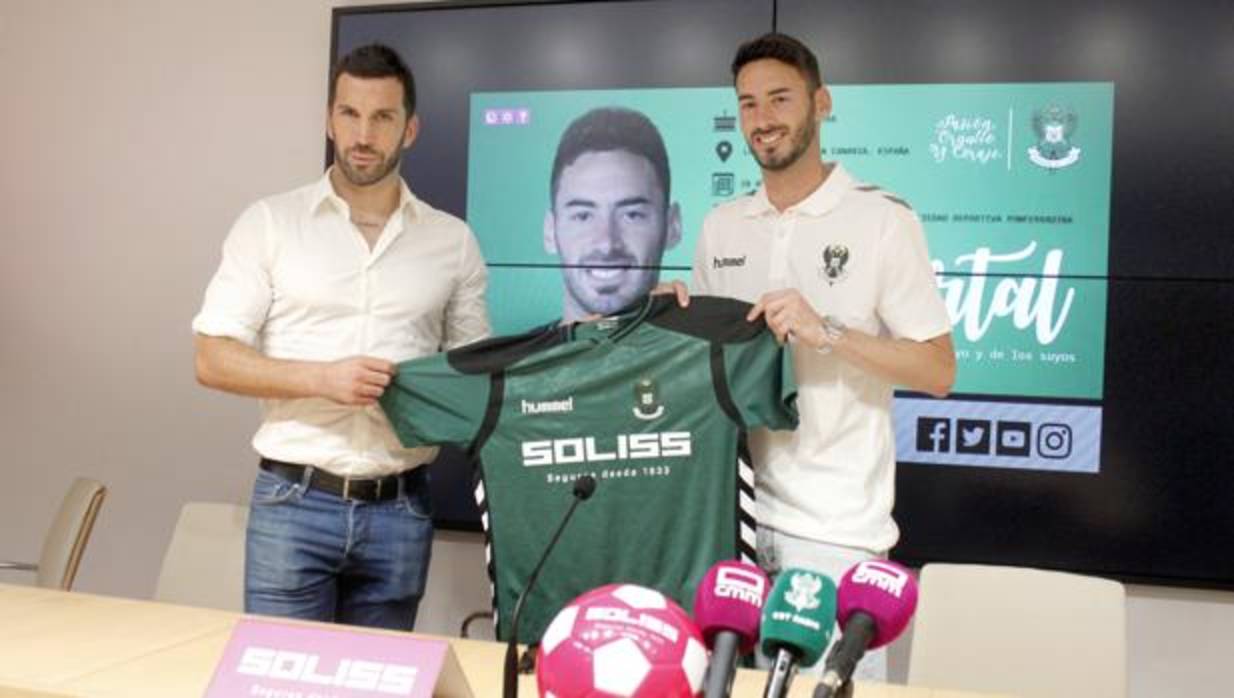 Joaquín Sorribas en la presentación de Héctor Figueroa