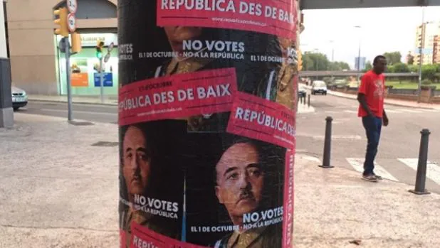 Los carteles de la campaña promovida por el grupo independentista «República des de baix»