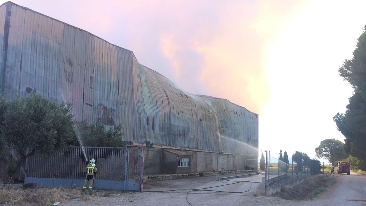 El fuego y el humo han sido muy aparatosos