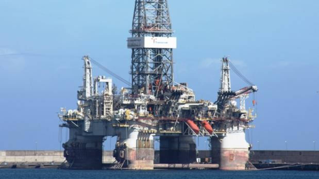 Plataforma de Transocean en el Puerto de Las Palmas