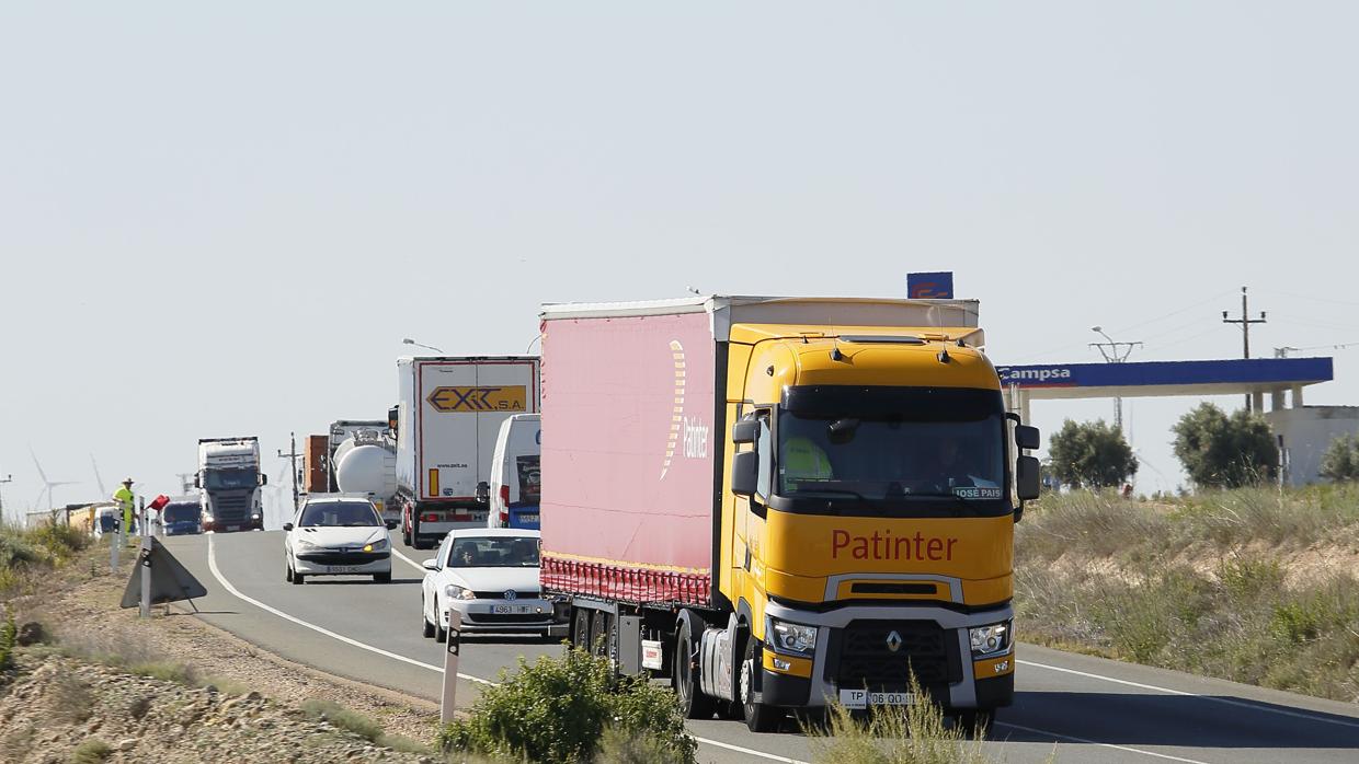 Mueren dos mujeres de Vizcaya y un hombre resulta herido de gravedad en un accidente en Zaragoza