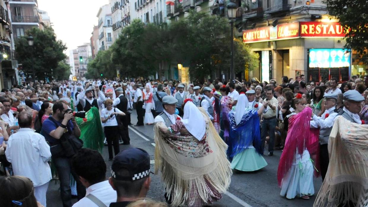 Escena de las fiestas de la Paloma