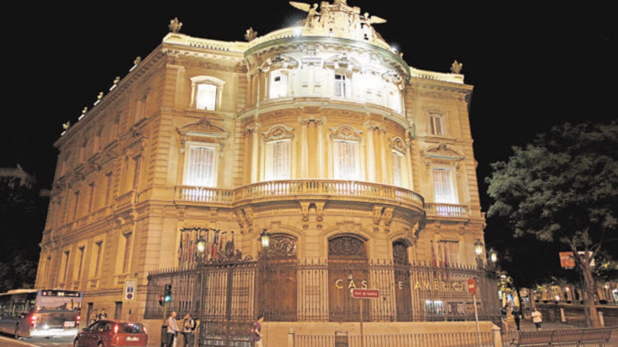 El Palacio de Linares, donde la leyenda dice que habita el fantasma de una niña