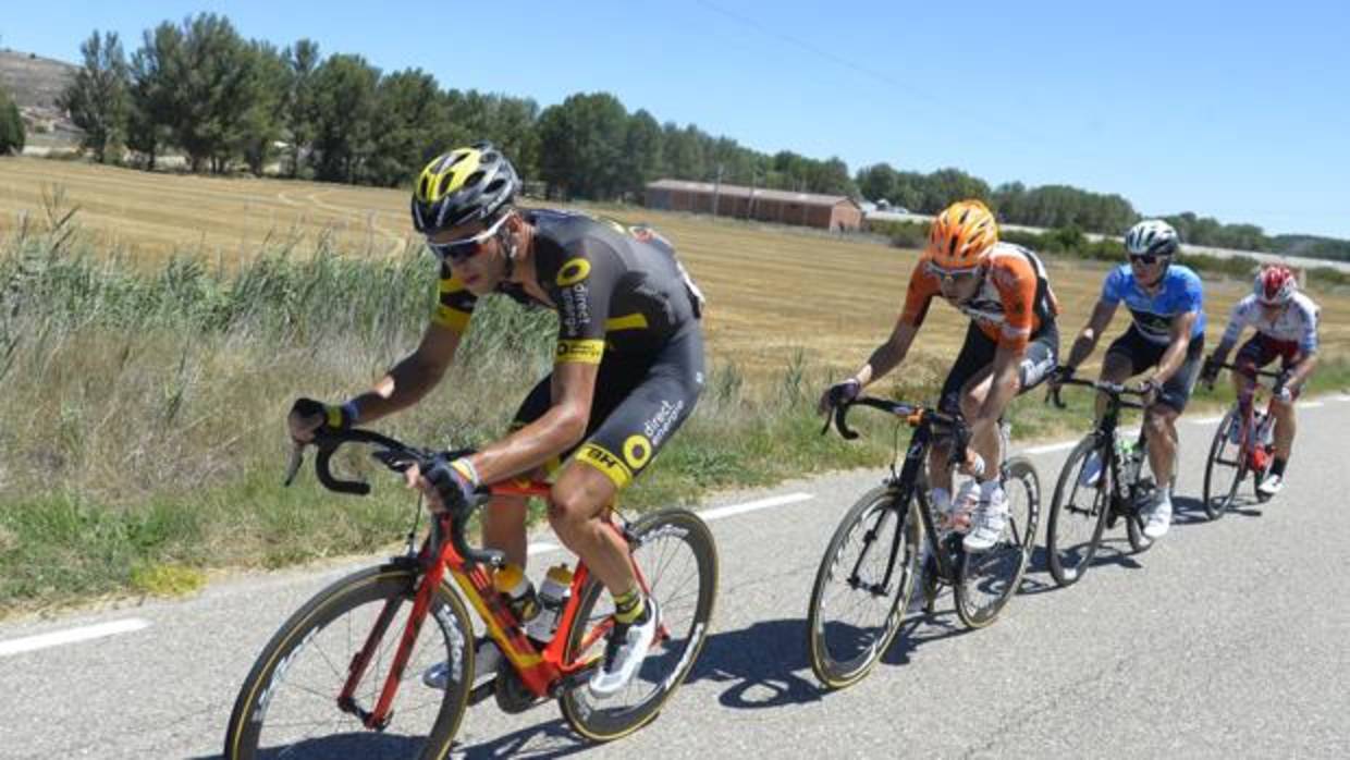 Cuarta etapa de la Vuelta Ciclista a Burgos, con salida en las Bodegas Nabal (Gumiel de Izán) y llegada en la ciudad romana de Clunia (Peñalba de Castro)