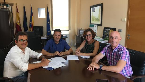 Hidraqua y el Ayuntamiento de Los Montesinos firman un convenio de sensibilización en materia de Igualdad