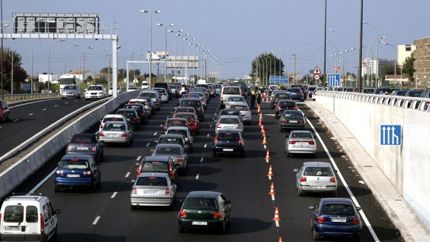 Un hombre de 42 años muere tras salirse de la carretera con su coche en Massamagrell