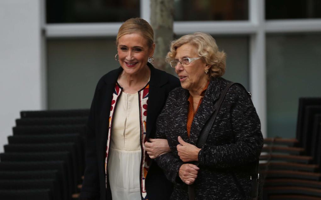 Cristina Cifuentes y Manuela Carmena, juntas en un encuentro de los que mantienen de forma periódica