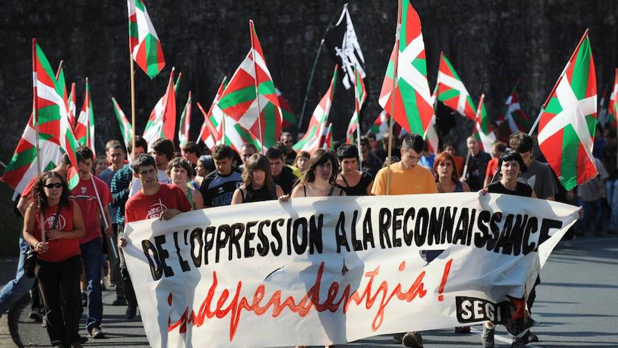 Simpatizantes de la organización juvenil Segi