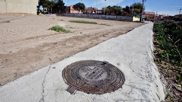 La Guardia Civil rescata a un hombre que había quedado atrapado en una acequia