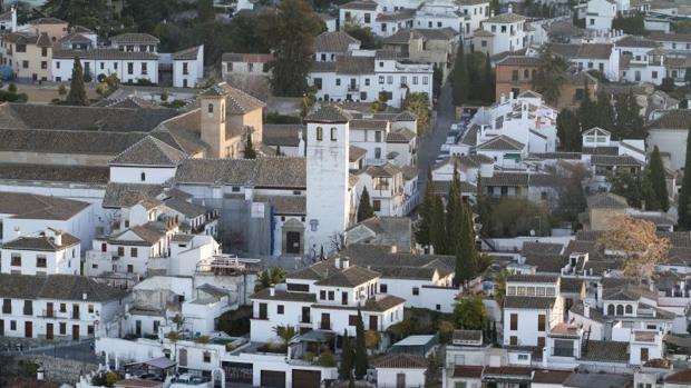 La mezquita del Albaicín de Granada es atacada por radicales de extrema derecha