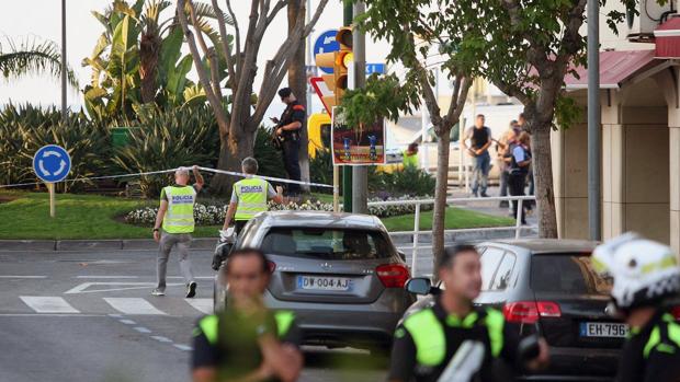 Los Mossos rastrean desde esta madrugada Manlleu y Ripoll en busca del terrorista huido