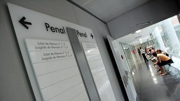 Envían a prisión a los padres de un bebé de un mes que sufre daños cerebrales provocados por cocaína