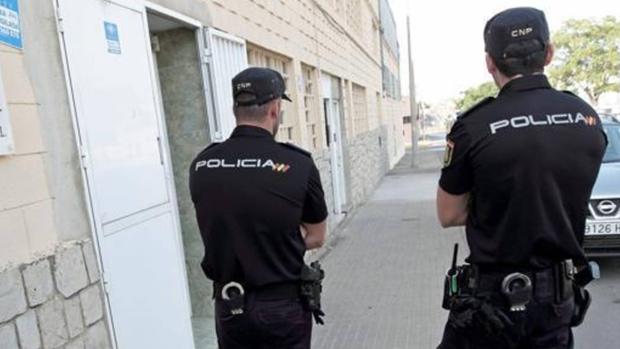 La Policía detiene a un hombre que arrolló una terraza con su coche en Manises