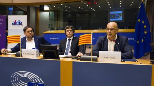 Romeva en una conferencia celebrada en el Parlamento Europeo