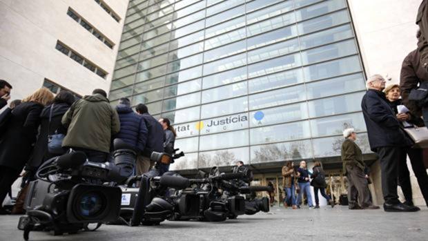 Juzgan a un funcionario del Ayuntamiento de Valencia por pedir dinero para agilizar licencias