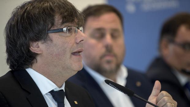 Puigdemont cree que prohibir el 1-O sería «un golpe de Estado»