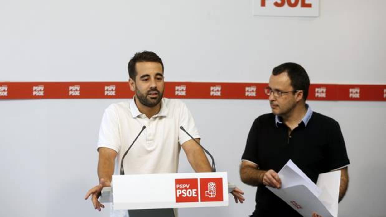 José Muñoz y Julián López, este miércoles durante la presentación de la campaña