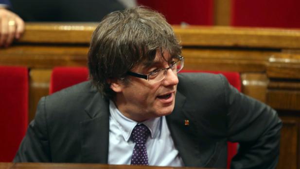 Puigdemont: «España no es un régimen democrático y contestaremos con las calles llenas»