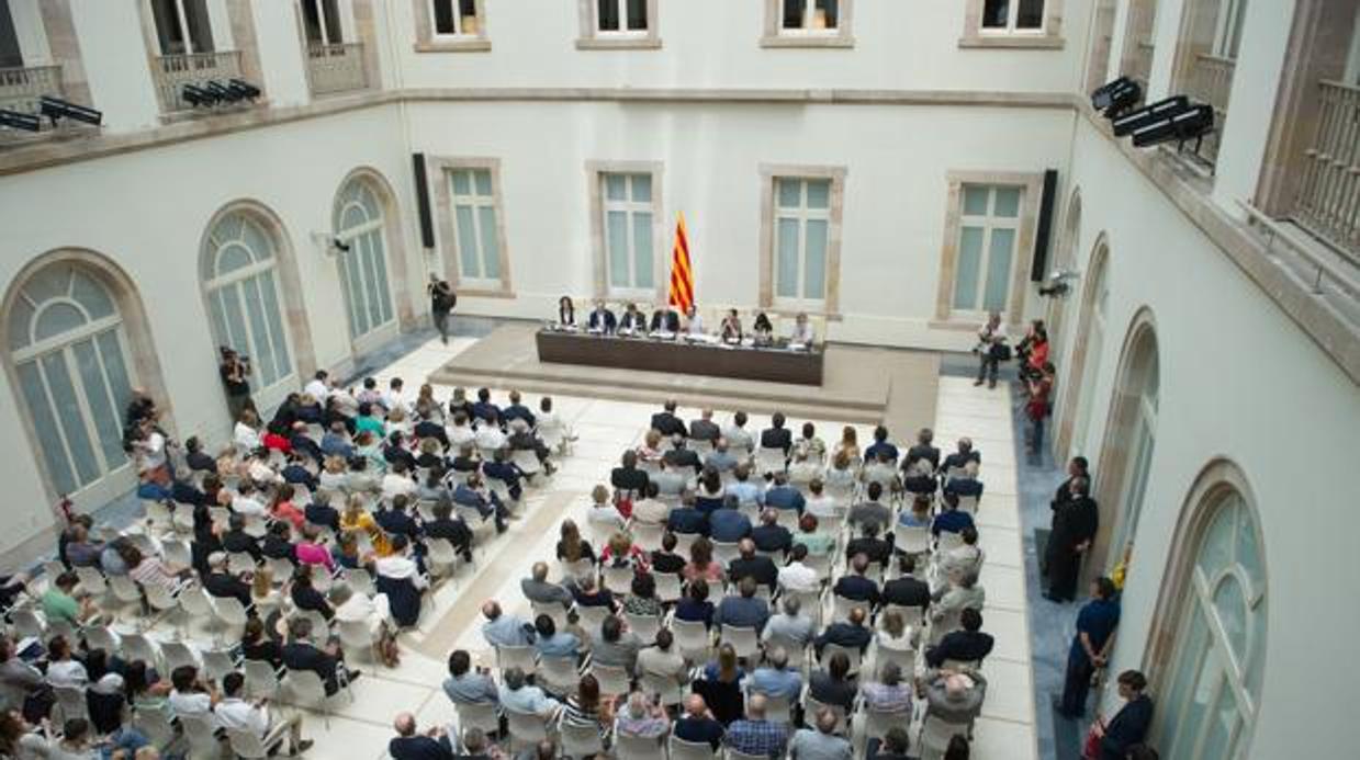 Reunión de la ley de referéndum de los independentistas en Cataluña