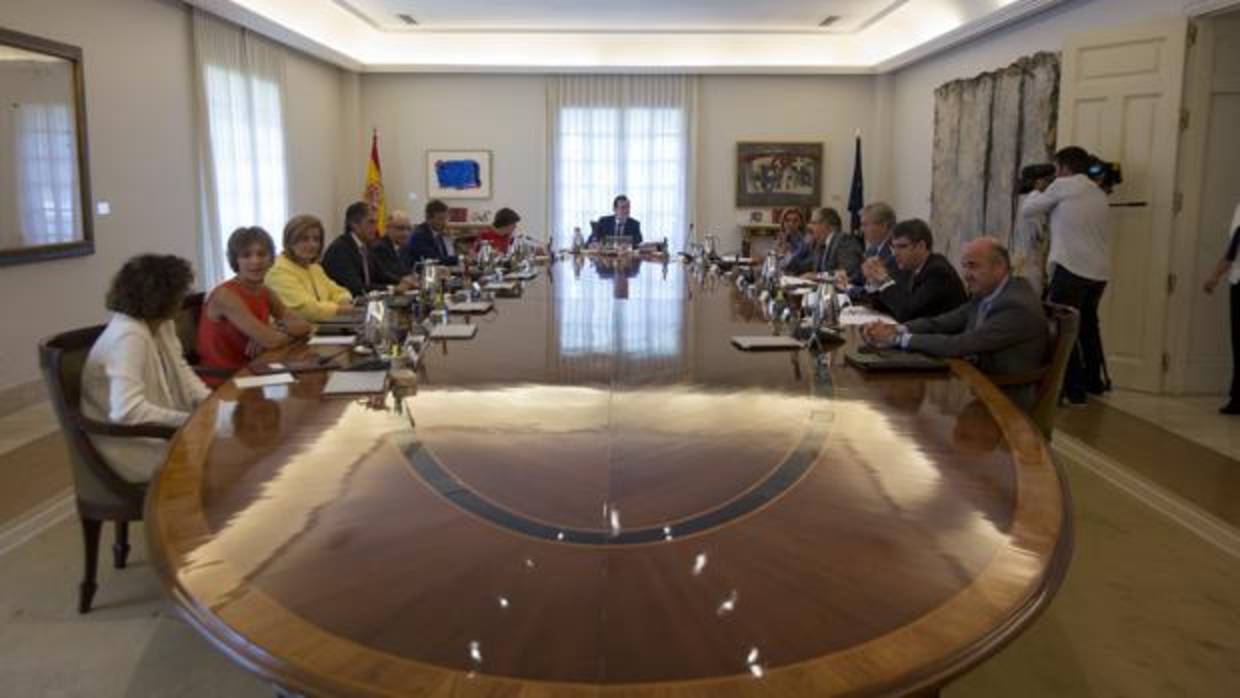 Rajoy preside el Consejo de Ministros, en una imagen del pasado jueves