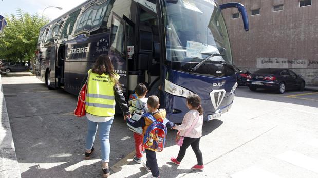 El nuevo curso escolar estrena sin incidencias el transporte compartido