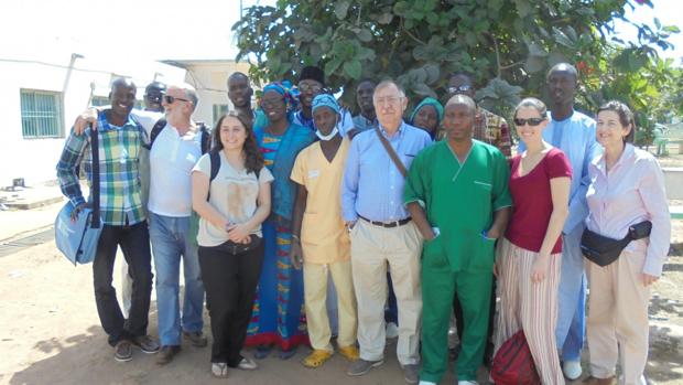 Los médicos de Cirujanos en Acción, en Senegal,  potencian la salud de mujeres y niños