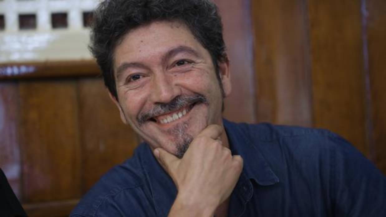 González Moreno, ganador del premio Novela Café Gijón 2017