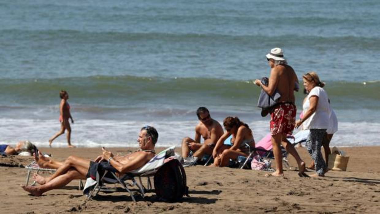 Desaconsejan el baño por altos niveles de contaminación fecal en cuatro playas de Vizcaya