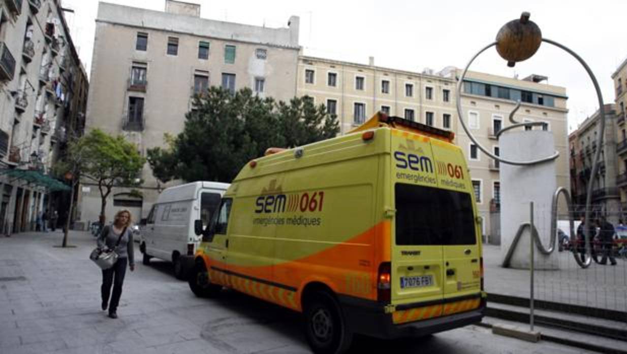 Una ambulancia en el centro de Barcelona