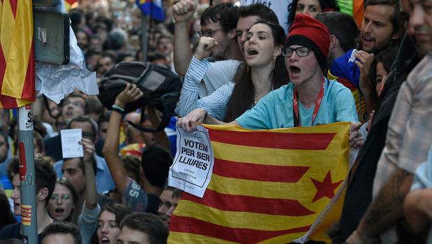 La banca española transmite a JP Morgan que el referéndum catalán es un «fiasco»