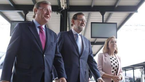 Rajoy inaugura junto a Silván el AVE Madrid-León