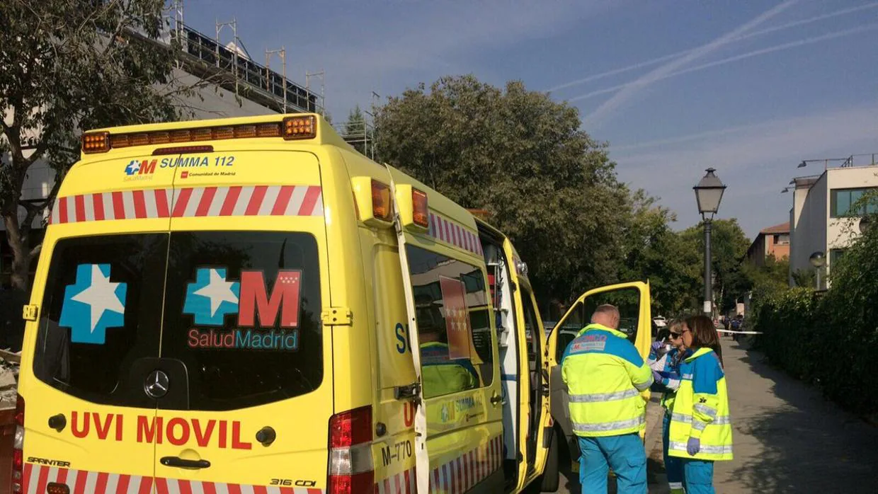 Ambulancia trasladada al lugar del accidente