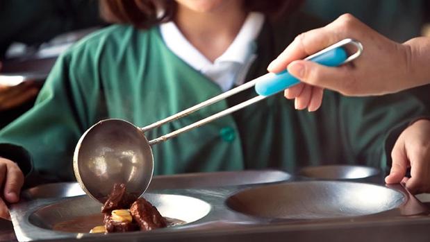 El menú escolar en la región cuesta de media 4,65 euros al día