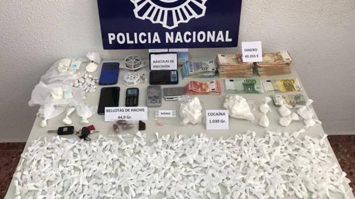 Imagen del material incautado por la Policía Nacional