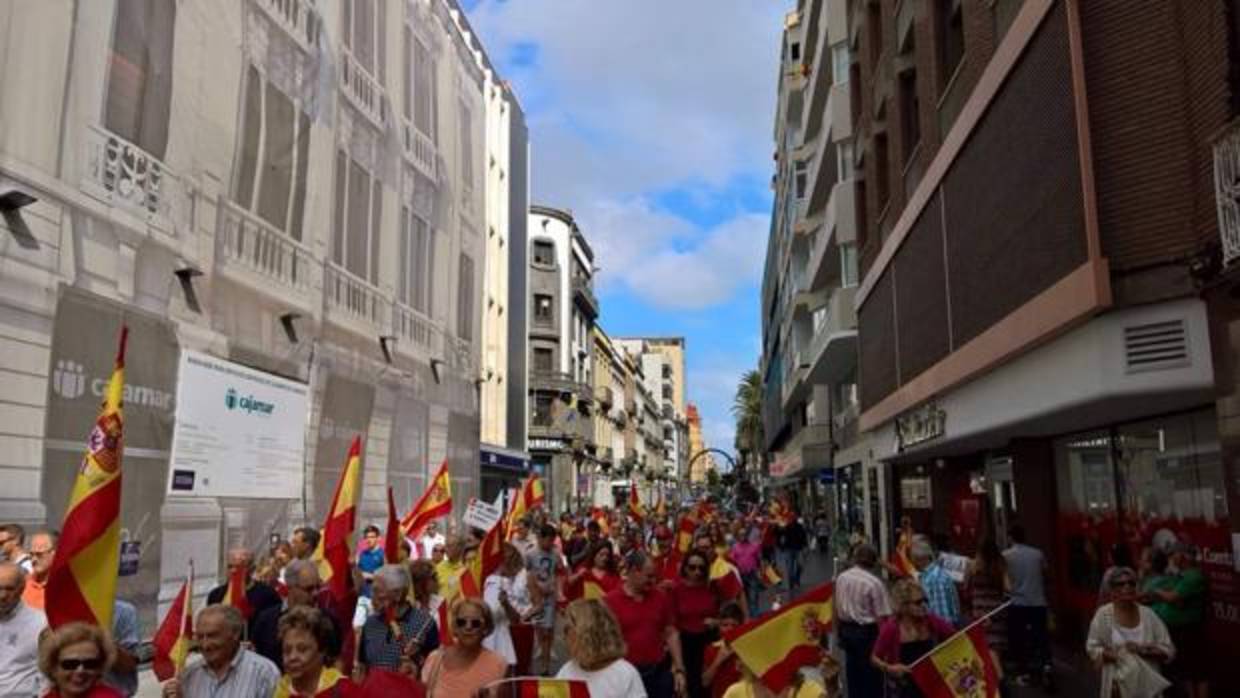 Marcha en la calle de Triana, en Las Palmas capital, este sábado