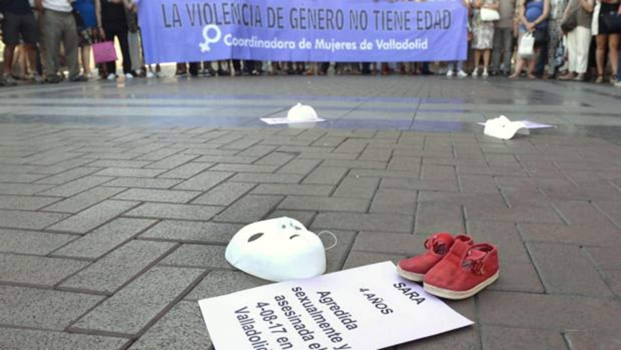 Manifestación en Valladolid, tras la muerte de Sara por supuestos malos tratos y abusos
