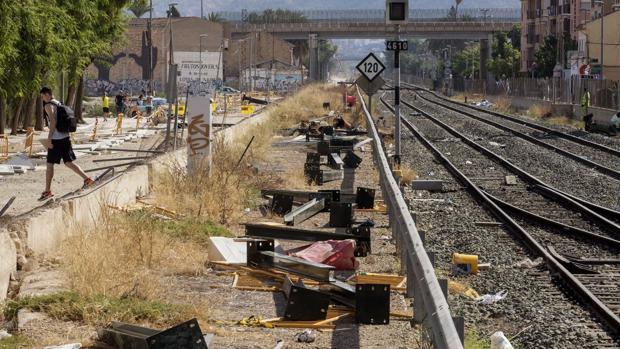 Interrumpido el tráfico ferroviario en Murcia por los disturbios del martes por la noche